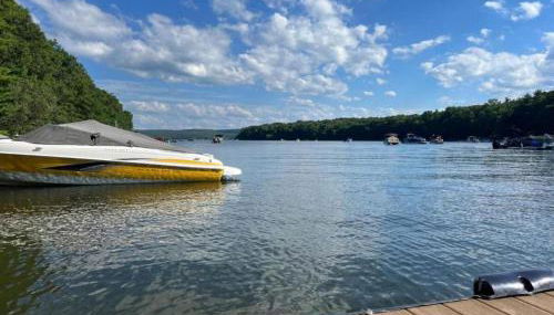 Lakefront Paradise near everything! - Foto 2