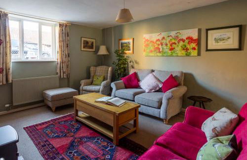 Parnham Cottage - Photo 3