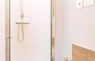 Luxury newly converted oak cottage with hot tub - Foto 52