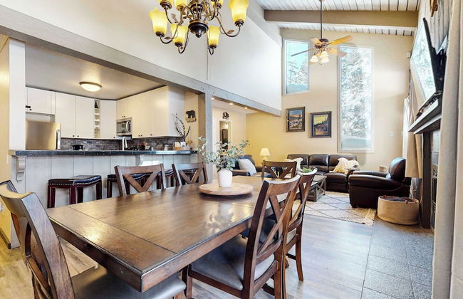 Modern Cabin for 6, Near Slopes + Canyon Lodge! - Foto 1