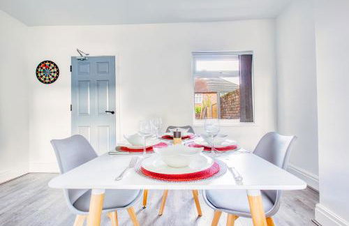 Modern 3-Bed Home Sleeps 6 with Parking & Fast WiFi Perfect for Contractors & Long Stays - Foto 10