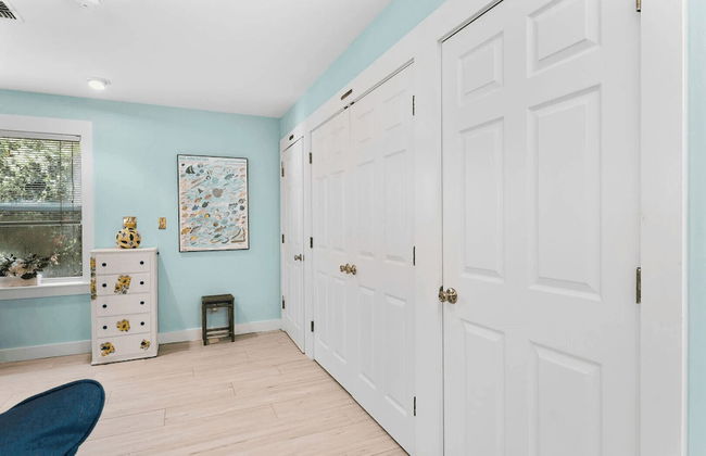 30A Grayt'n Greatful by Avantstay Charming Home+cottage, Walk to Western Lake - Foto 32