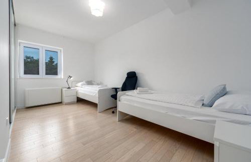 Villa Field Hill with Swimming Pool and Tennis Court - Foto 42