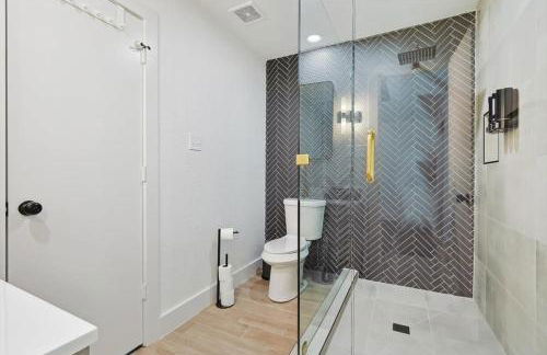 Best of Carrollton - Luxury Pool Hot tub Games - Foto 35