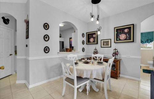 3 Bed Windsor Palms Condo - Conservation Views - Photo 20