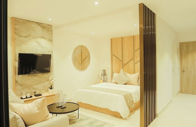 Accra Luxury Apartments at The Lennox - Photo 61