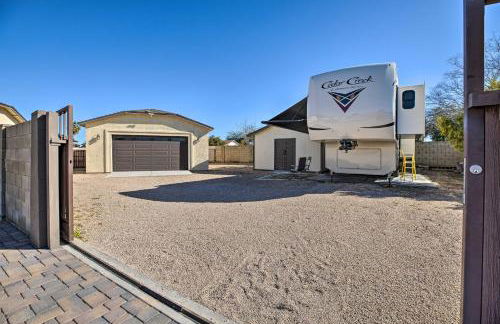 3 Mi to Westgate Desert Home with Hot Tub in Peoria - Foto 35