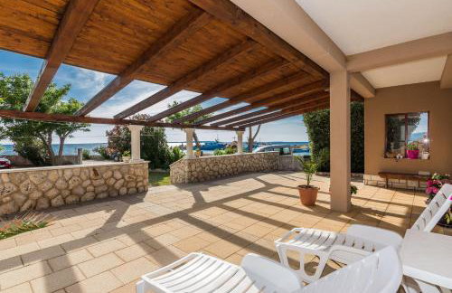 Apartments Hidden Beach Gem - Photo 28