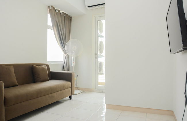 Comfy 2BR Apartment @ Springlake Summarecon - Foto 6