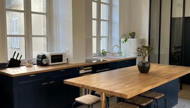 Bright Apt 70m2 in Bayeux historic center w Pkg - Foto 1, minibar