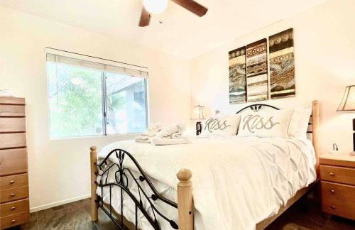 Mineral Saltwater Solar heated Pool & Spa Oasis with mountain views and Koi pond - Foto 62