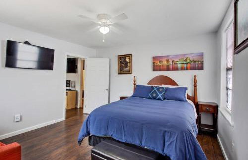 Captivating Conti Hideaway- Mid-City Perfection - Foto 10