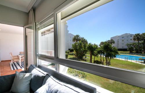 MARBELLA BANUS SUITES - Banús Playa Rocío - 3BR - 3BA - Direct Beach & Sea Access Complex - Outdoor Terrace w Garden Views - Pool - 3 Min Walk to Puerto Banús & Corte Ing Luxury Shopping - Ideal for Families - Foto 35