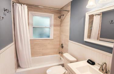 Lakefront 4BD2BADockGrillDecksFirepit-12PP - Photo 30