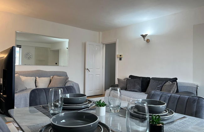 1 Bed Flat - Sleeps 4 - Parking - Wifi - Foto 10