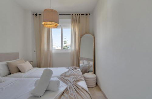 Palm Beach Residency - Beachside with Free Parking - Photo 23