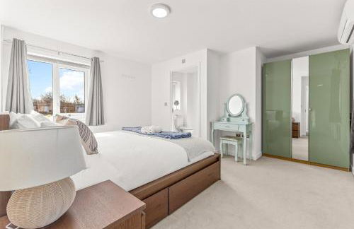 Large Family House with free parking - 3 bedrooms 6 beds - Foto 24