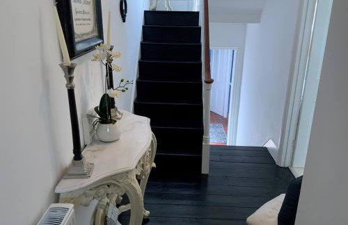 Victorian Retreat - A Serene Sanctuary - Foto 27