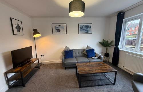 Cromwell-2 Bed Great for Contractors with Drive WiFi - Foto 8