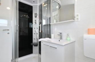 Apartment with private pool - Foto 25