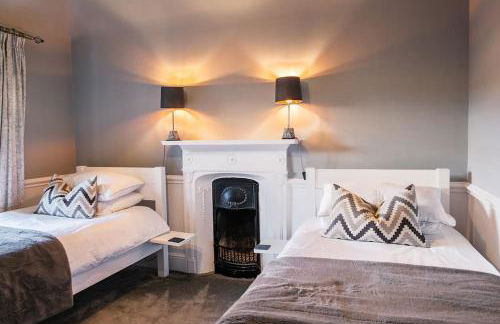 The Old School House, luxury home with hot tub. - Foto 22