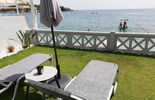 LENICO Seafront Villa - Photo 34