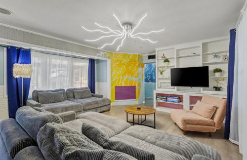 Trendy & Relaxing - Close to Beach - Pool - Hot Tub - Foto 5