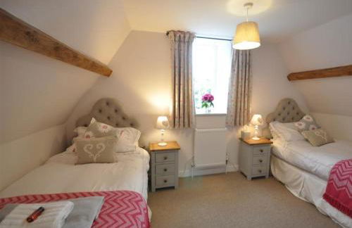 Warmwell Lodge - Photo 17