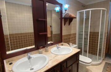 Marbella Beach Front Edificio Mayoral Centro Ciudad y Primera Línea Playa Muy Amplio y Espacioso - Foto 48