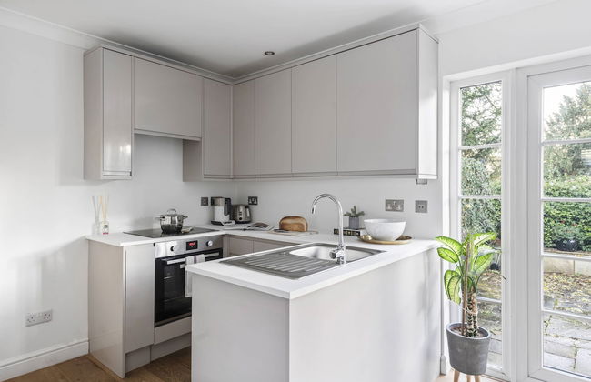 Pet Friendly With Enclosed Leafy Outdoor Space - Foto 6