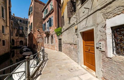 Querini Suite-Balcony on canal, close to San Marco - Foto 27