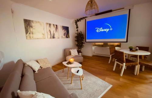 Cinema Apartment Magdeburg - Balkon & Beamer - Foto 5