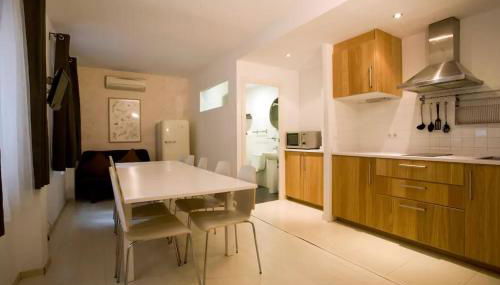 Old City Beach House - Photo 5