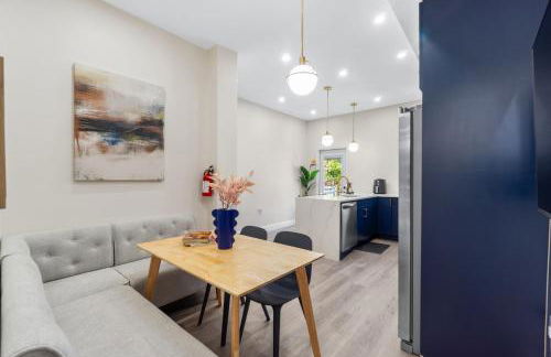 Holiday Home Brownstone City Stay 5BEDS, Private Dual Units - Foto 48