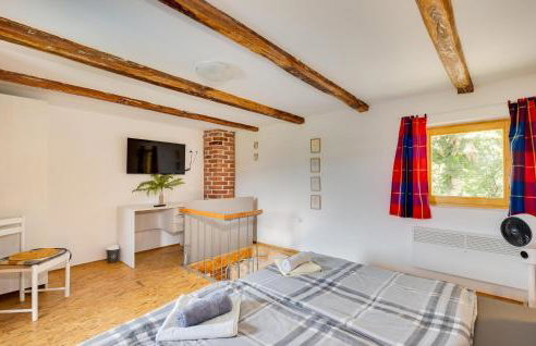 Amazing Home In Netretic - Photo 24