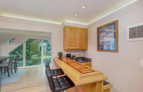 1 block to beach, Private Hot Tub, Fire Pit and BBQ - Foto 8