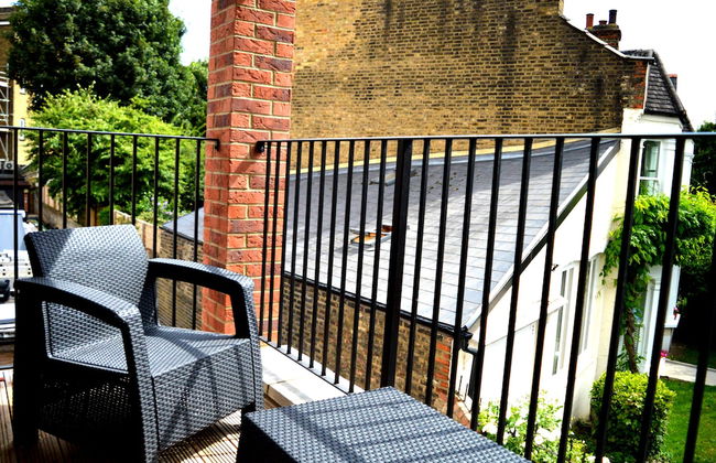 Kew Bridge by Charles Hope - Foto 35