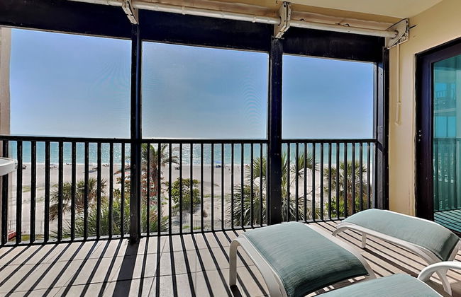 Reflections on the Gulf - Foto 30