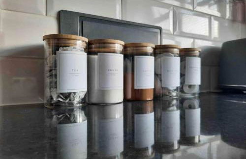 The Cwtch,Self Contained Coastal Annex Freshwater - Photo 11