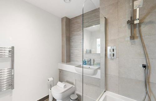 Sleek & Stylish Apartment in the Best Area - Foto 28