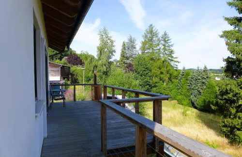 Vacation home with a view of nature, home theater, fireplace - Foto 26