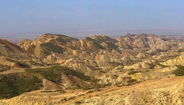 Tour privato del monastero di Davit Gareja e della Rainbow Mountain - Foto 4, Valle del Monte Gareja