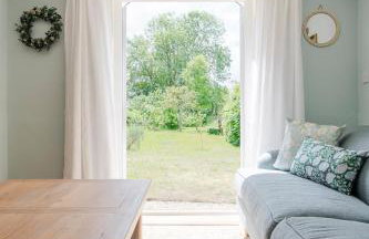 Boutique Suffolk Cottage Cosy Family Holiday Home with Garden Near Aldeburgh - Foto 8