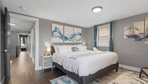 Upscale 2 Story Apartment with 8 beds and Free Parking, walkable to S Highland ave - Foto 4