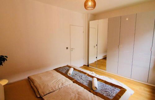 FeWoZauber - Domschloss, Zentrum, 6 Personen, Business, Dachterrasse, Familien - Foto 32