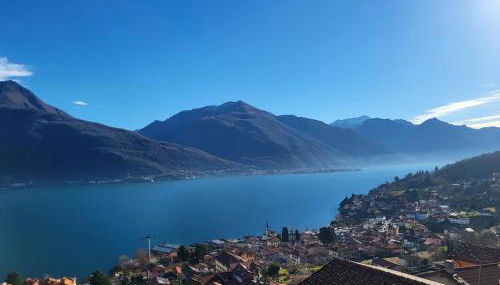 Amazing Lake View Apartment with Pool and 2 Terraces, Modern Urio, by STAYHERE-LAKECOMO - Foto 5