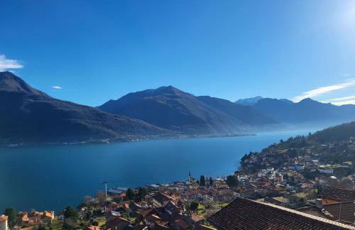 Amazing Lake View Apartment with Pool and 2 Terraces, Modern Urio, by STAYHERE-LAKECOMO - Foto 5