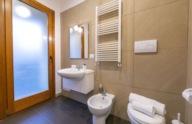 Rapisardi Trilo - Photo 11