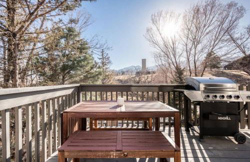 Hillside Horizon Firepit & BBQ w Views - Foto 11