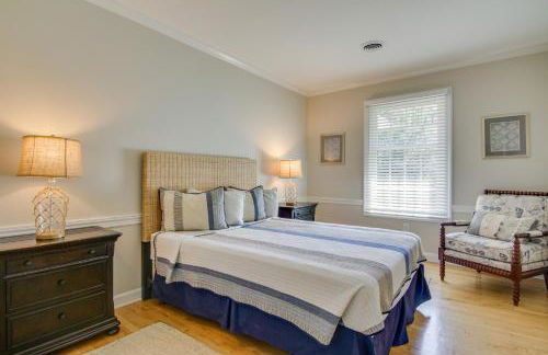 Waterfront Cambridge Gem with Hot Tub, Pool and Dock! - Foto 14